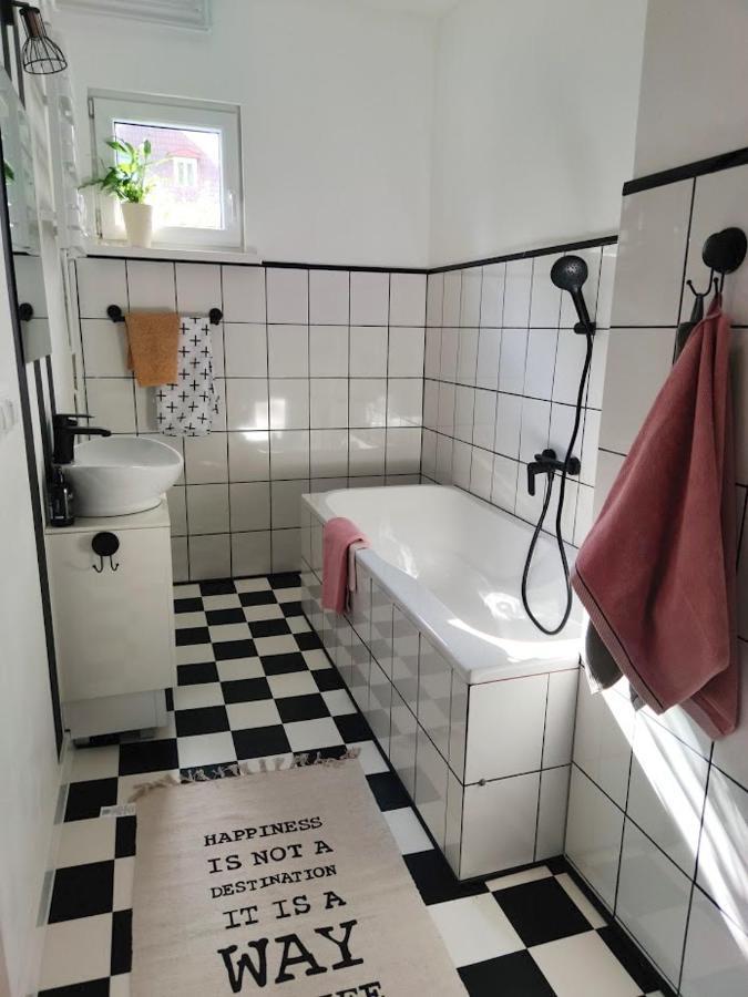 Apartament W Sasiedztwie Lasu 1800M Od Morza Сопот Екстериор снимка
