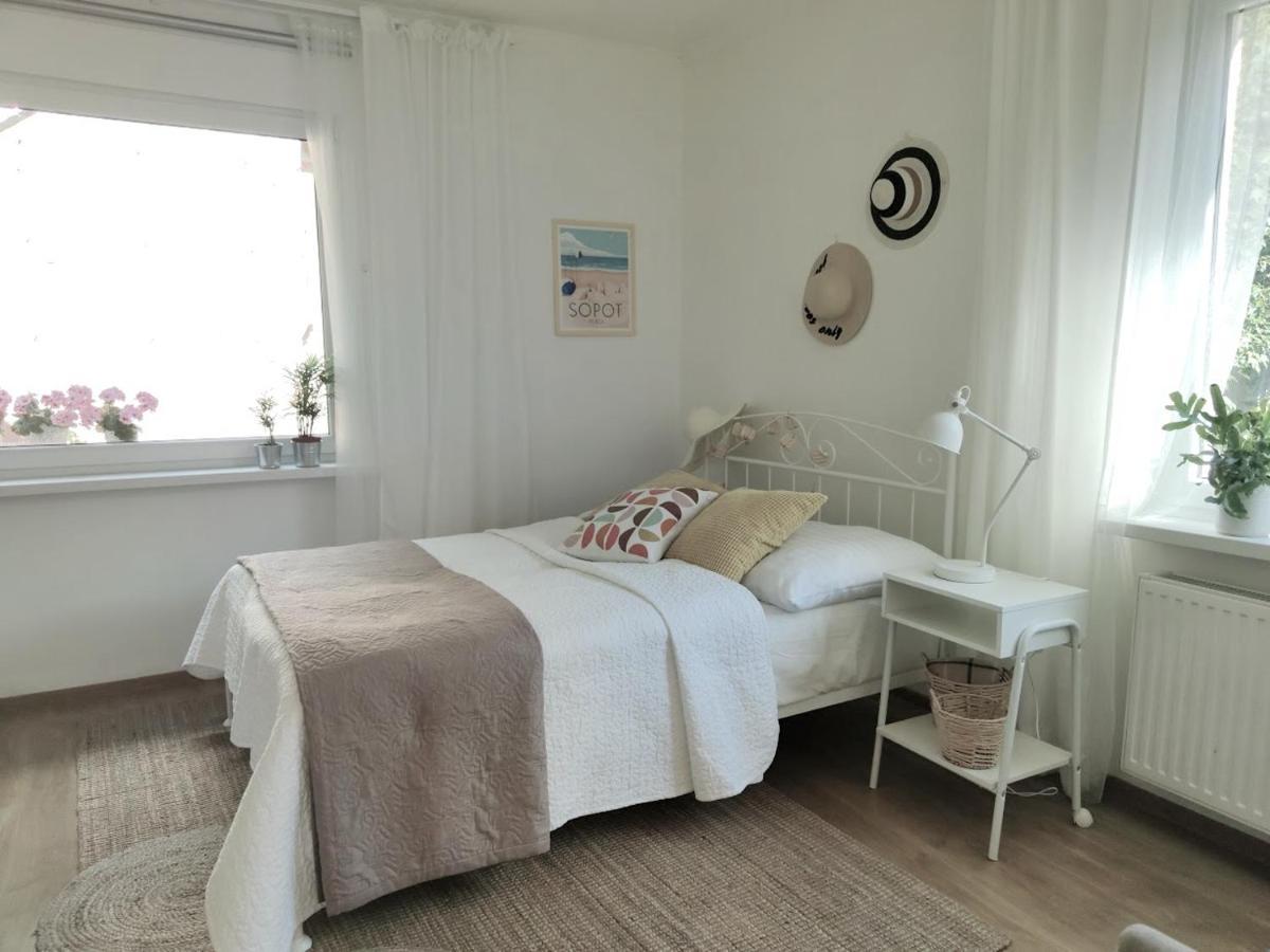 Apartament W Sasiedztwie Lasu 1800M Od Morza Сопот Екстериор снимка